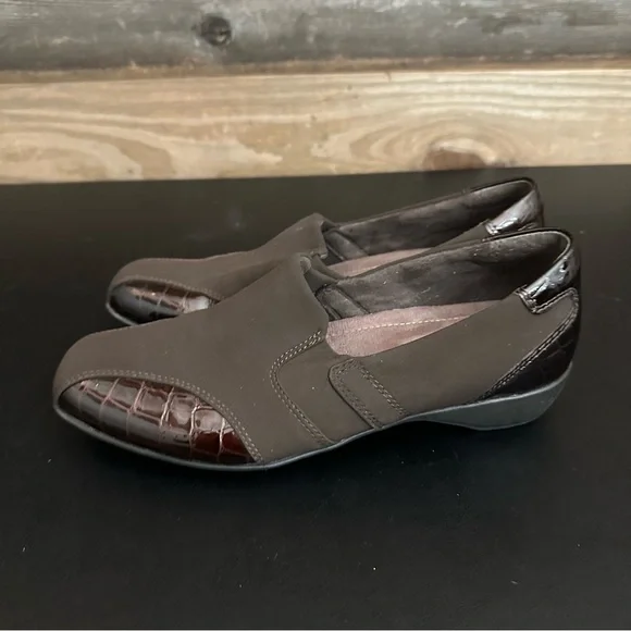 Clarks Womens Slip On Dress Shoes 7.5M Brown Gael Rex Comfort Model Workwear - Picture 2 of 9